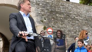 Od danas i Zadar ima nextbike sustav javnih bicikala. Na 4 lokacije moći će se iznajmiti ukupno 25 bicikala. Foto: Dino Stanin/PIXSELL Od danas i Zadar ima nextbike sustav javnih bicikala. Na 4 lokacije moći će se iznajmiti ukupno 25 bicikala. Foto: Dino Stanin/PIXSELL