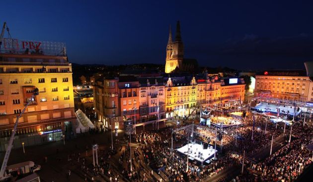 30.06.2013., Zagreb – Panoramski pogled na glavni zagrebacki trg gdje traje svecana proslava povodom pridruzivanja Republike Hrvatske Europskoj uniji. Photo: Patrik Macek/PIXSELL