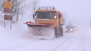 Snijeg zabijelio Plitvice (Foto: M. Pusic, CROPIX)