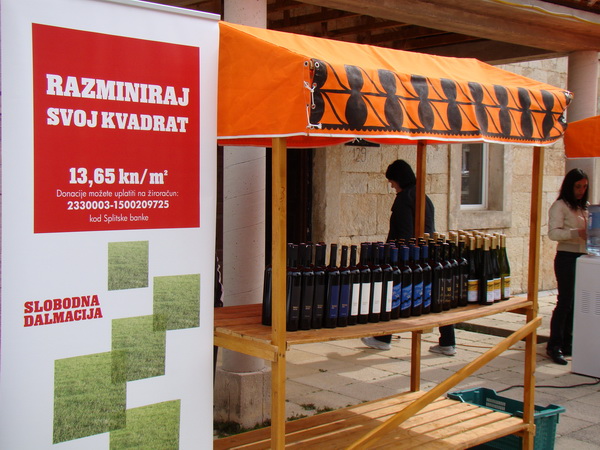 Humanitani uskrsni konvoj Zadar – Oklaj