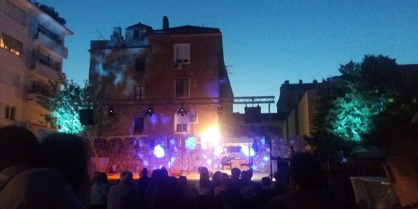 Sevdah i klapa Sevdah i klapa