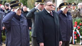 Svecanim postrojavanjem i mimohodom kroz grad postrojbi sudionica obiljezena je 22. obljetnica vojno-redarstvene akcije Maslenica. Photo: Dino Stanin/PIXSELL Svecanim postrojavanjem i mimohodom kroz grad postrojbi sudionica obiljezena je 22. obljetnica vojno-redarstvene akcije Maslenica. Photo: Dino Stanin/PIXSELL