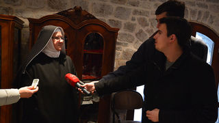 Gradonačelnik Kalmeta posjetio benediktinke; foto Iva Perinčić Gradonačelnik Kalmeta posjetio benediktinke; foto Iva Perinčić