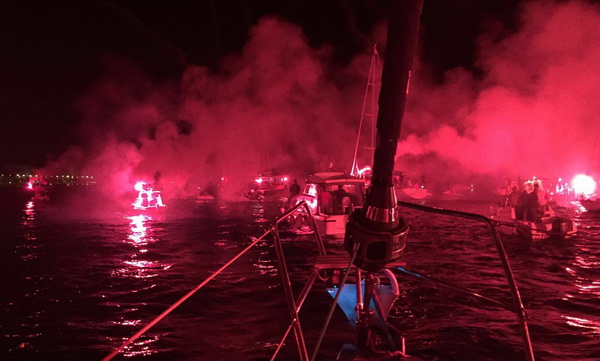 Doček zlatnih zadarskih olimpijaca Šime Fantele i Igora Marenića: Bakljada na brodovima od Vitrenjaka do Morskih orgulja. Foto: Tija Malik Doček zlatnih zadarskih olimpijaca Šime Fantele i Igora Marenića: Bakljada na brodovima od Vitrenjaka do Morskih orgulja. Foto: Tija Malik