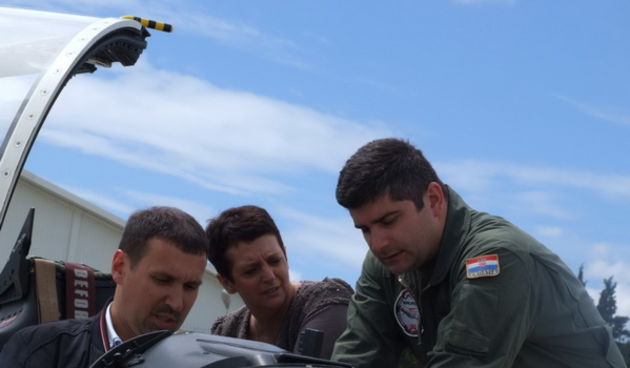 Posjet inženjera i tehničara zračne plovidbe bazi u Zemuniku 14. svibnja 2016. Foto: Marinko Karačić HRZ i PZO