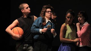 U suradnji HNK Zadar i Kazališne udruge “Igrajmo se” premijerno je izvedena predstava “Sasvim sam popubertetio” u režiji Žane Bumber. foto: Iva Perinčić U suradnji HNK Zadar i Kazališne udruge “Igrajmo se” premijerno je izvedena predstava “Sasvim sam popubertetio” u režiji Žane Bumber. foto: Iva Perinčić