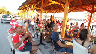 Bibinje: Navijanje za Vatrene i fešta nakon pobjede nad Rusijom