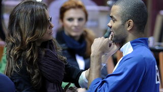 Katowice, 200909.
Dvorana Sport Arena Spodek.
Europsko prvenstvo u kosarci u Poljskoj, razigravanje izmedju Francuske i Hrvatske za peto mjesto na prvenstvu.
Na slici: Eva Longoria hollywoodska glumica sa suprugom Tony Parkerom francuskim NBA igracem San