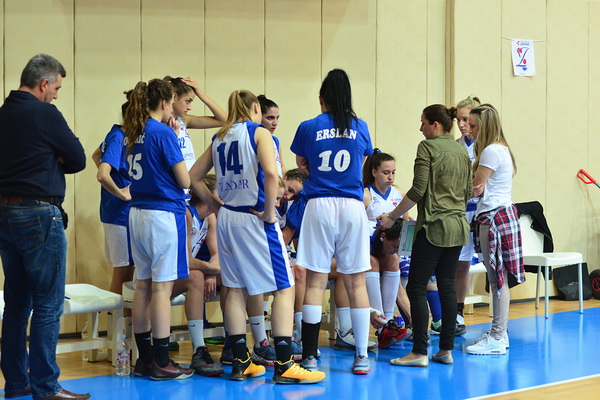 SC Višnjik, dvorana 3. Finale doigravanja za prvaka Hrvatske: ŽKK Zadar – ŽKK Medveščak 54-76 SC Višnjik, dvorana 3. Finale doigravanja za prvaka Hrvatske: ŽKK Zadar – ŽKK Medveščak 54-76