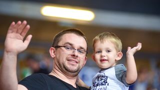 U doista sjajnoj atmosferi koju je stvorilo oko 5000 navijača iz cijele Hrvatske, naši su rukometni reprezentativci remizirali sa Švedskom i to s rezultatom 25-25. Bila je to ‘kaubojima’ pretposljednja pripremna utakmica uoči Olimpijskih igara