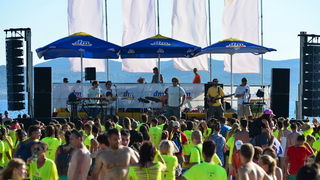 10. dm Millennium Jump na zadarskoj rivi – 3 tisuće skakača poslalo prekrasnu priču u svijet 10. dm Millennium Jump na zadarskoj rivi – 3 tisuće skakača poslalo prekrasnu priču u svijet