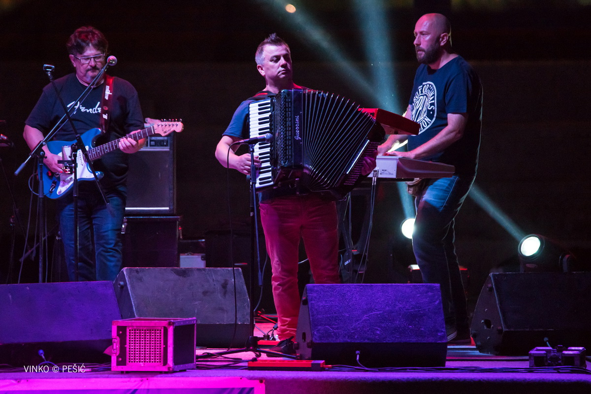 Halid Bešlić @ Bazen Ilirije u Biogradu n/M Halid Bešlić @ Bazen Ilirije u Biogradu n/M