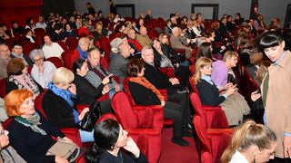 Predstava “Njuške” u HNK Zadar, foto: Iva Perinčić Predstava “Njuške” u HNK Zadar, foto: Iva Perinčić