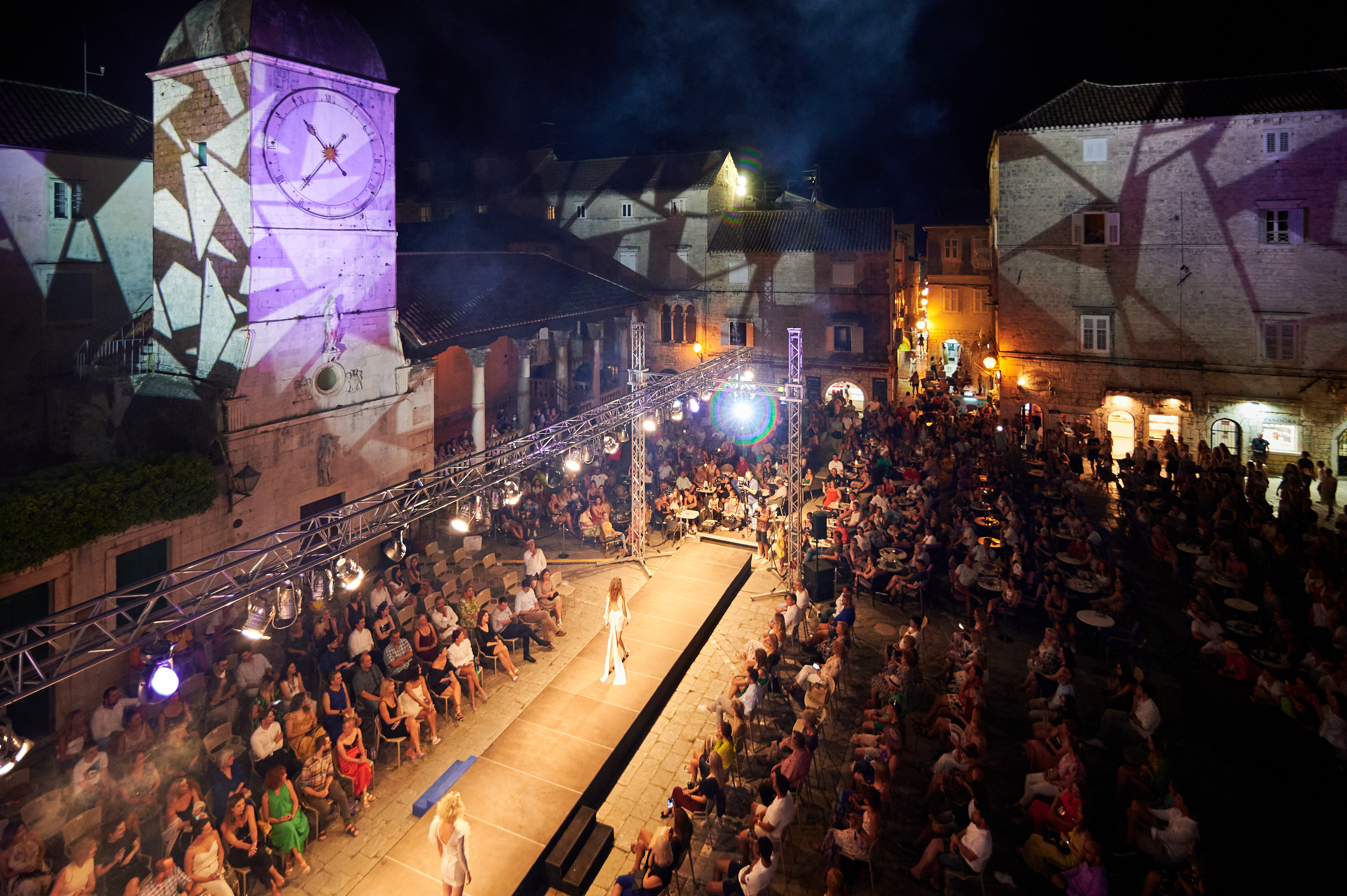 Krié Design i Vortex Strings priredili spektakl u Trogiru