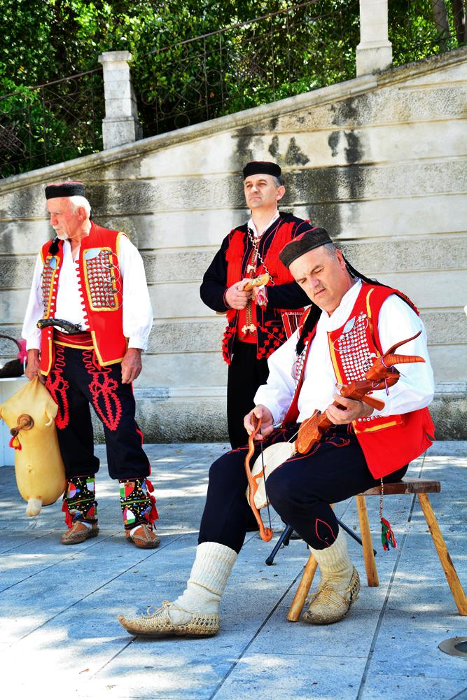 Kulturni Majdan na Trgu 5 bunara Kulturni Majdan na Trgu 5 bunara