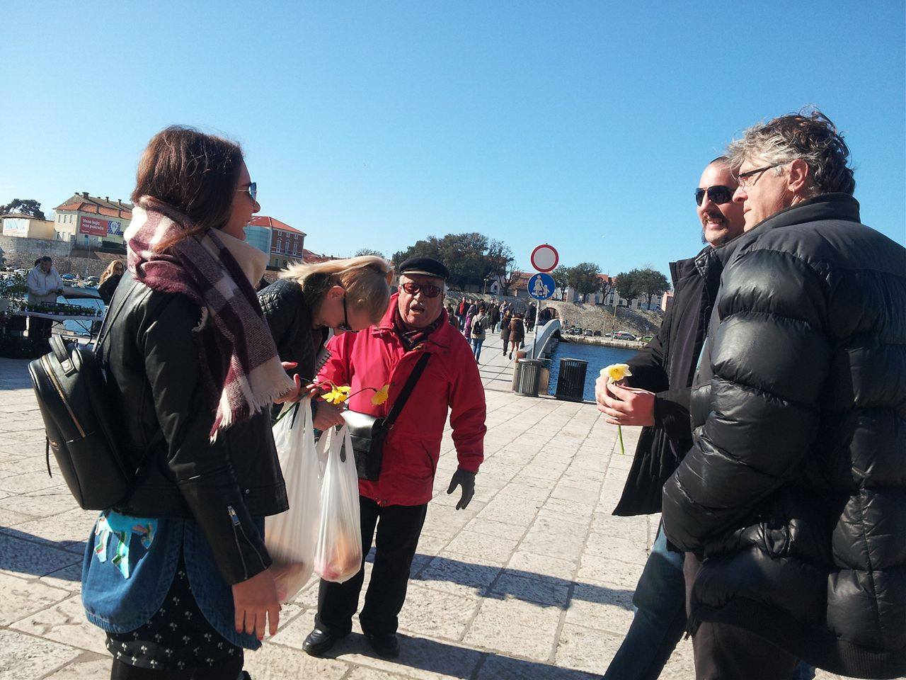 Dan žena, Bleke i konji