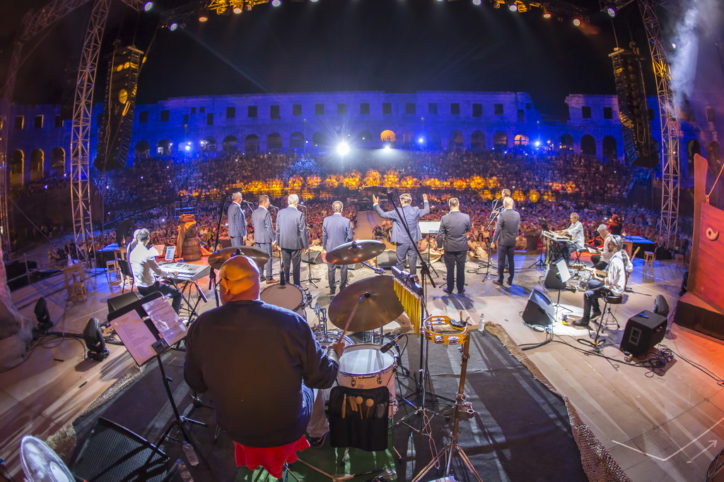 Tomislav Bralić i Klapa Intrade @ Arena Pula