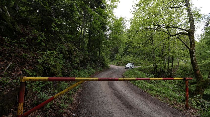 Modruš: Cesta prema Maloj Kapeli gdje je pao sportski avion Modruš: Cesta prema Maloj Kapeli gdje je pao sportski avion