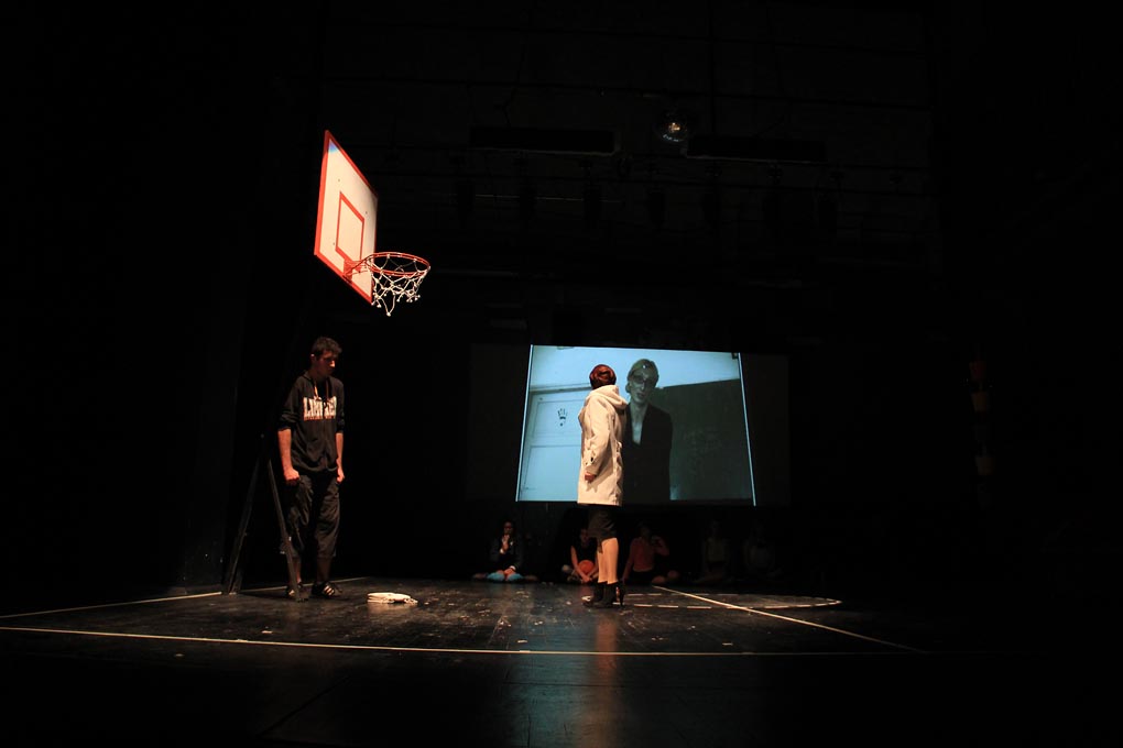 U suradnji HNK Zadar i Kazališne udruge “Igrajmo se” premijerno je izvedena predstava “Sasvim sam popubertetio” u režiji Žane Bumber. foto: Iva Perinčić U suradnji HNK Zadar i Kazališne udruge “Igrajmo se” premijerno je izvedena predstava “Sasvim sam popubertetio” u režiji Žane Bumber. foto: Iva Perinčić