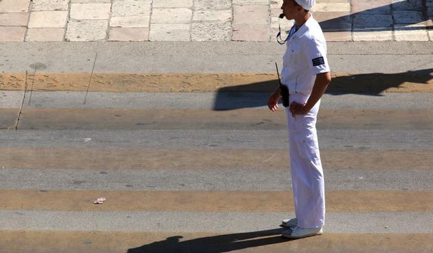 18.07.2013., Zadar – Prometna jedinica mladezi, mladi zadarski bobiji kako im tepaju gradjani uvelike pridonose olaksanom kretanju automobila kroz grad. Bez njih vecina raskrizja te ulice blize centru grada bile bi zagusene zbog prometnih cepova. Velika