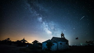 Zvjezdano nebo i Mliječna staza s vidikovca Kamenjak. Foto: Vinko Pešić Zvjezdano nebo i Mliječna staza s vidikovca Kamenjak. Foto: Vinko Pešić
