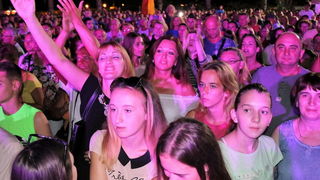 Virsko ljeto 2016: Dražen Zečić Zeko i Banana Band raspjevali i rasplesali Vir