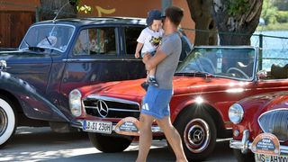 Tisuću kilometara sa oldtimerima Tisuću kilometara sa oldtimerima