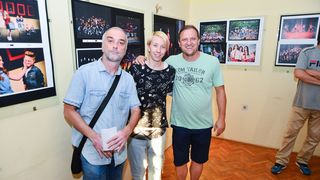 U MO Stanovi upriličeno je svečano otvorenje izložbe fotografija “Igrajmo se” autorice Ive Perinčić U MO Stanovi upriličeno je svečano otvorenje izložbe fotografija “Igrajmo se” autorice Ive Perinčić