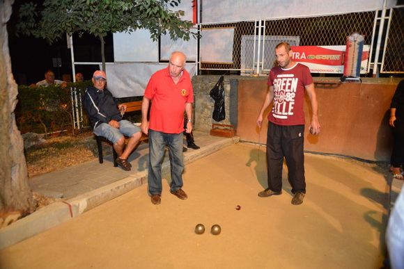 U povodu blagdana Kraljice Mira u Stanovima odigrana utakmica između liječnika i predstavnika Gradske uprave, Foto: Iva Perinčić