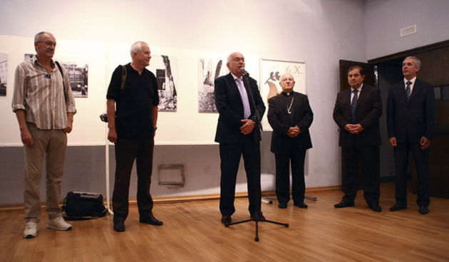 HKK: Otvorenje izlozbe “Razaranje Zadra” Zvonka Kucelina i Zeljka Karavide