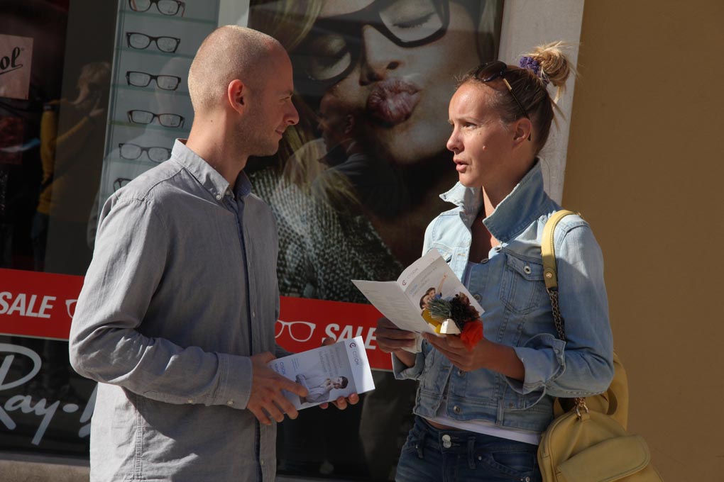 Sajam obrazovanja održan je na Narodnom trgu u organizaciji Pučkog otvorenog učilišta Erudio na kojem su se predstavili i partneri Poljoprivredna škola Stanko Ožanić, CISOK Zadar, Autoškola Zadar, POU Libar, POU Algebra, POU Zadar i dr. foto: Iva Perinči Sajam obrazovanja održan je na Narodnom trgu u organizaciji Pučkog otvorenog učilišta Erudio na kojem su se predstavili i partneri Poljoprivredna škola Stanko Ožanić, CISOK Zadar, Autoškola Zadar, POU Libar, POU Algebra, POU Zadar i dr. foto: Iva Perinči