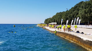 Sasvim osoban doživljaj – 10. dm Millennium Jump sa zadarske rive. Foto: Mladen Malik Barba Sasvim osoban doživljaj – 10. dm Millennium Jump sa zadarske rive. Foto: Mladen Malik Barba