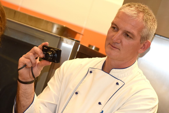 Tuna, Sushi & Wine Festival: Japanski masterchef Nakatsuji održao edukaciju pripreme tradicionalnih japanskih jela Tuna, Sushi & Wine Festival: Japanski masterchef Nakatsuji održao edukaciju pripreme tradicionalnih japanskih jela