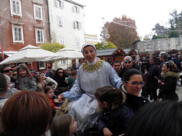 OLYMPUS DIGITAL CAMERA OLYMPUS DIGITAL CAMERA