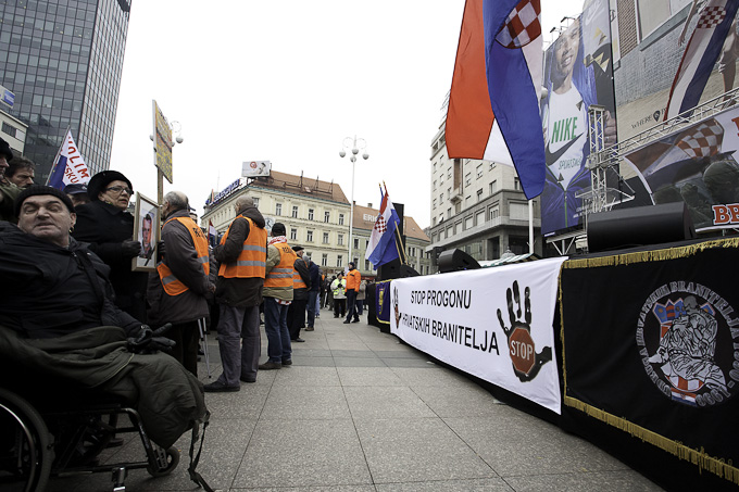 Zadarski branitelji na prosvjedu u Zagrebu 26. veljace 2011, Foto: Leo Banic Zadarski branitelji na prosvjedu u Zagrebu 26. veljace 2011, Foto: Leo Banic