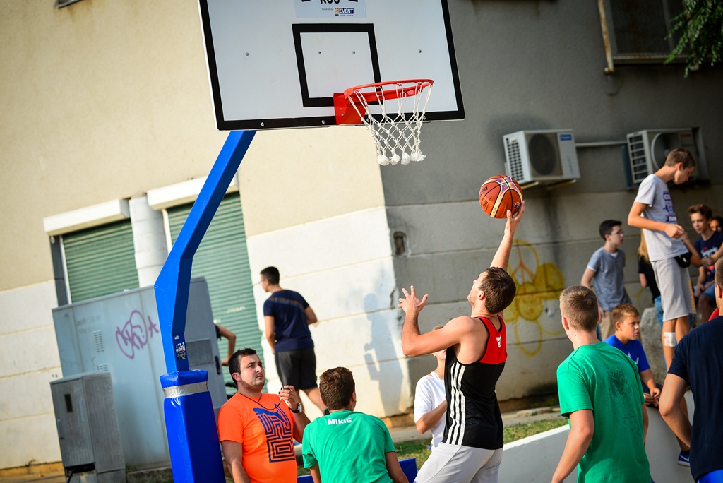 Projekt Koš za koš: Bili brig osvojio turnir i obnovu kvartovskog igrališta. Foto: Iva Perinčić Projekt Koš za koš: Bili brig osvojio turnir i obnovu kvartovskog igrališta. Foto: Iva Perinčić