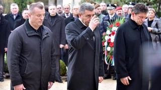 Svecanim postrojavanjem i mimohodom kroz grad postrojbi sudionica obiljezena je 22. obljetnica vojno-redarstvene akcije Maslenica. Photo: Dino Stanin/PIXSELL Svecanim postrojavanjem i mimohodom kroz grad postrojbi sudionica obiljezena je 22. obljetnica vojno-redarstvene akcije Maslenica. Photo: Dino Stanin/PIXSELL