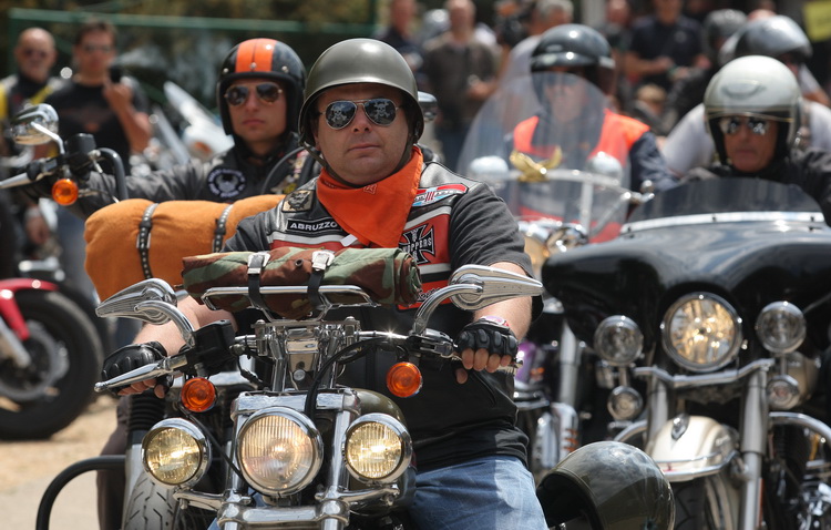 Zadar, 280511.
Odrzana je parada Harley Davidson motora izmedju Zadra i Biograda u kojoj je sudjelovalo vise tisuca motora.
Na slici: detalj s parade.
Foto: Vladimir Ivanov / CROPIX Zadar, 280511.
Odrzana je parada Harley Davidson motora izmedju Zadra i Biograda u kojoj je sudjelovalo vise tisuca motora.
Na slici: detalj s parade.
Foto: Vladimir Ivanov / CROPIX