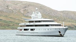 Metajna: Megajahta Indian Empress indijskog biznismena i političara Vijaya Mallye u Paškom zaljevu kod Metajne, Foto: Luka Stanzl/PIXSELL Metajna: Megajahta Indian Empress indijskog biznismena i političara Vijaya Mallye u Paškom zaljevu kod Metajne, Foto: Luka Stanzl/PIXSELL