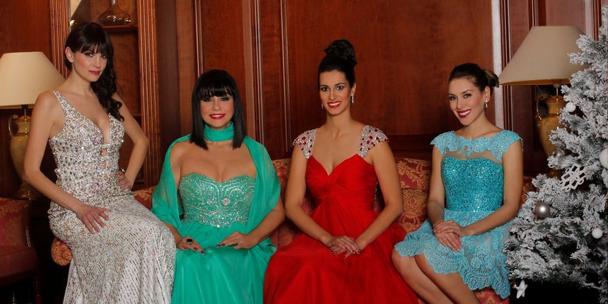 Božićna čestitka Alka, Nina i Ivana, foto: Dario Godić Božićna čestitka Alka, Nina i Ivana, foto: Dario Godić