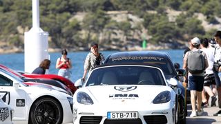 Šibenik: Sportski automobili u sklopu projekta “Pink Wing” zaposjeli gradsku rivu