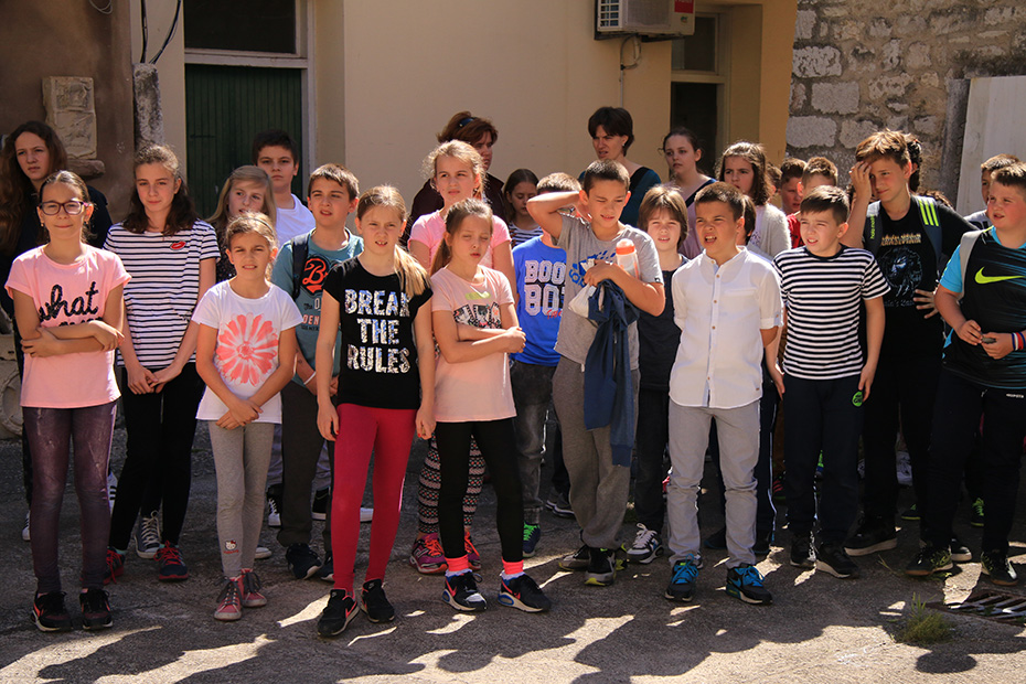 OŠ Zadarski otoci: “Igrajmo se igrajmo-igre dida moga”