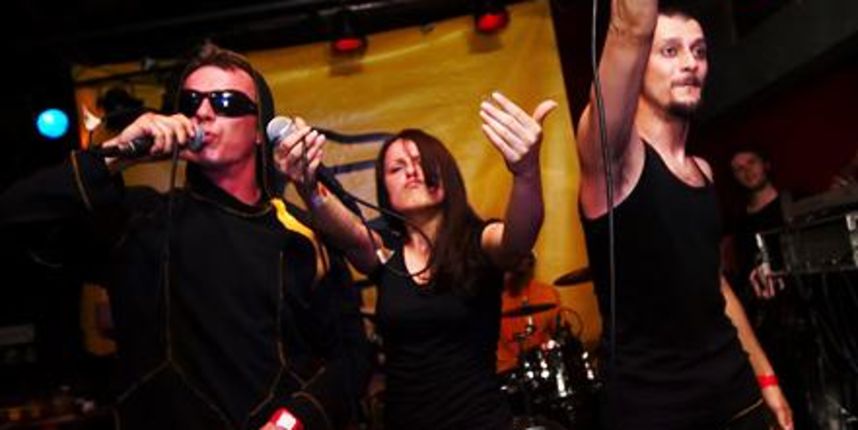 Dubioza Kolektiv u Maya pub-u