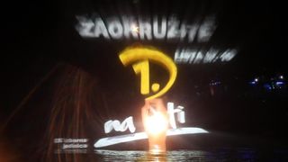 Stipe Petrina započeo je kampanju svjetlosnim spektaklom u Primoštenu