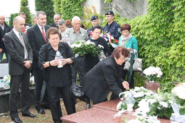 Udruga specijalaca domovinskog rata “Poskoci” Zadar obilježila je 20. obljetnicu pogiblje Svete Denona, pripadnika Specijalne jedinice “Poskoci” Zadar.