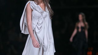 U trgovackom centru West gate sinoc zapoceo modni dogadjaj Nivea Cro A Porter. U trgovackom centru West gate sinoc zapoceo modni dogadjaj Nivea Cro A Porter.