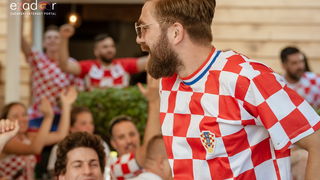 Navijačko ludilo u Zadru za vrijeme i nakon finala Svjetskog prvenstva Navijačko ludilo u Zadru za vrijeme i nakon finala Svjetskog prvenstva