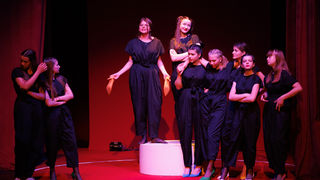 Igrajmo se: Zabranjeno mlađima od 15 strana A