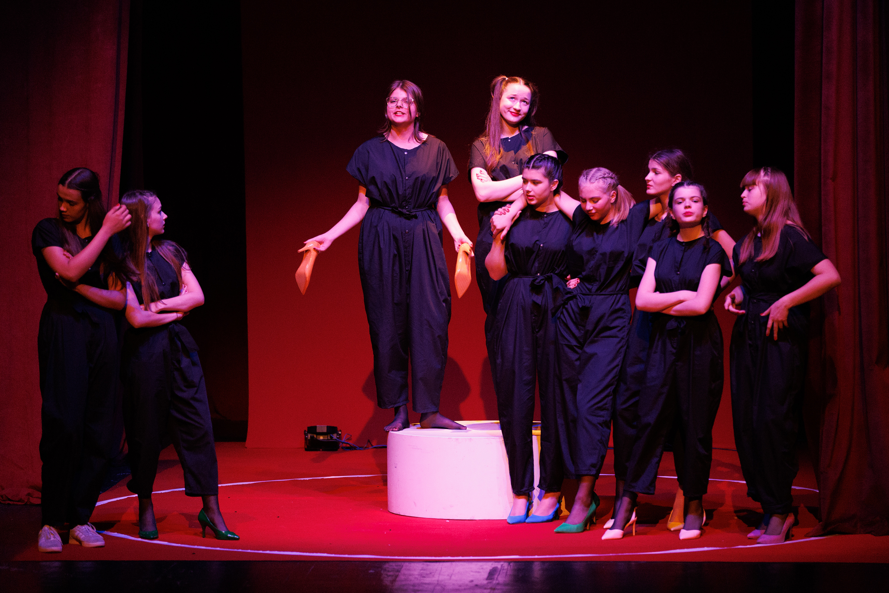 Igrajmo se: Zabranjeno mlađima od 15 strana A