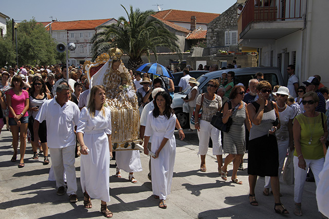 Kukljica: Blagdan Gospe od Sniga 5. kolovoza 2012, Foto: Bernard Kotlar Kukljica: Blagdan Gospe od Sniga 5. kolovoza 2012, Foto: Bernard Kotlar